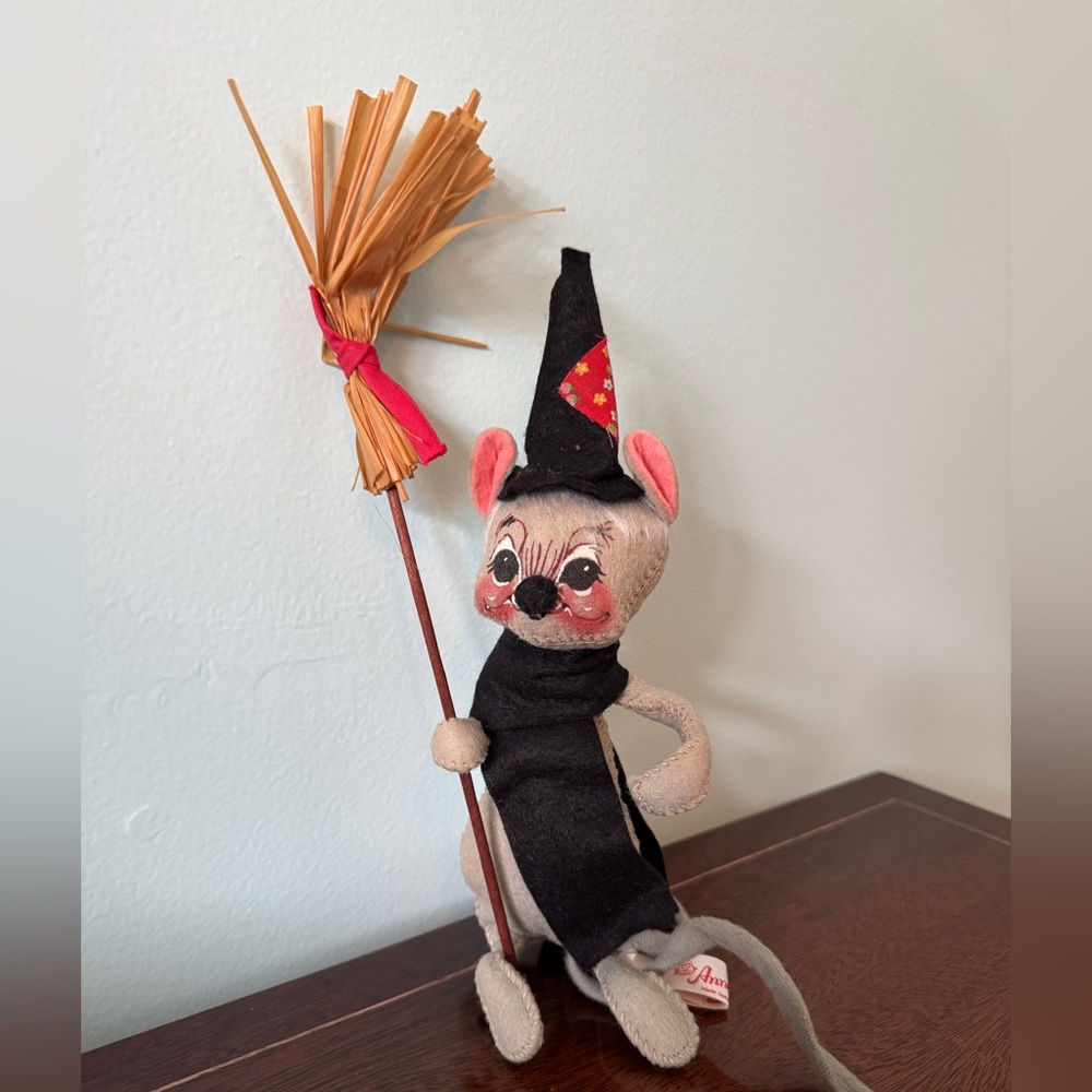 Halloween AnnaLee  Witch Mouse
